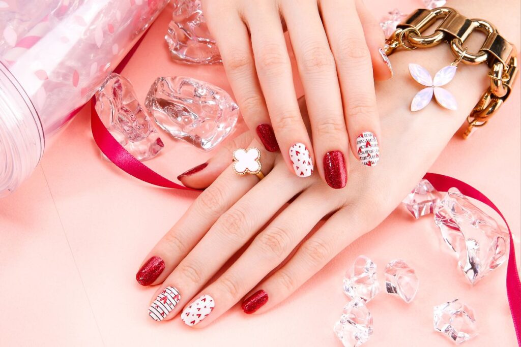 Nail Art Tendência 2025: Inspiração e Estilo